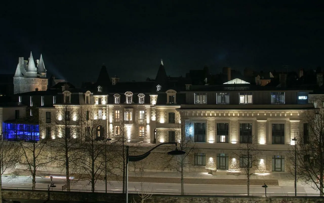Le Magic Hôtel&Spa Vitré 4*,
